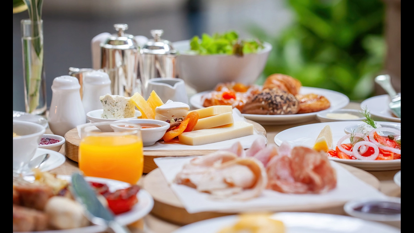 Buffet brunch à volonté verre de bulles chez Elinoa